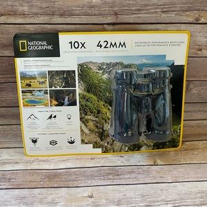 National Geographic water proof binoculars 10X 42 MM NIB